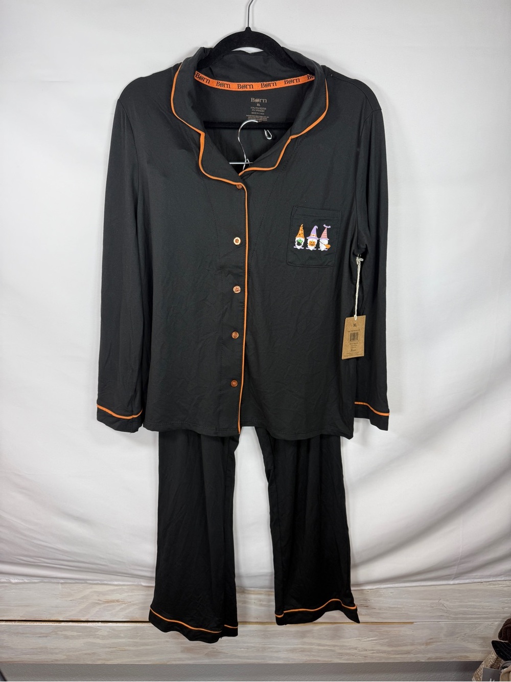 Womens XL Pajama Set Halloween Gnomes Button Front Black Orange NWT 2 Piece